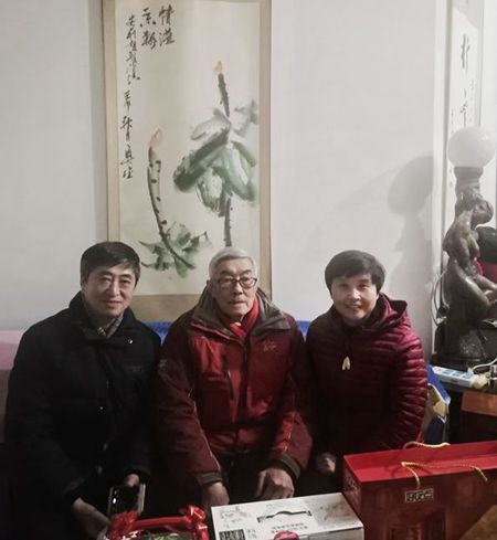 慰问曾安和_600.jpg